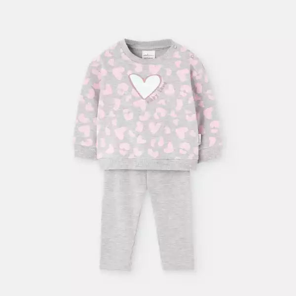 Conjunto de sudadera y pantalón